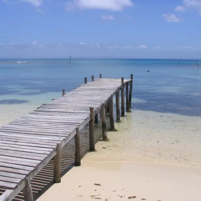 Ponton-île-Saint-Marie-Madagascar